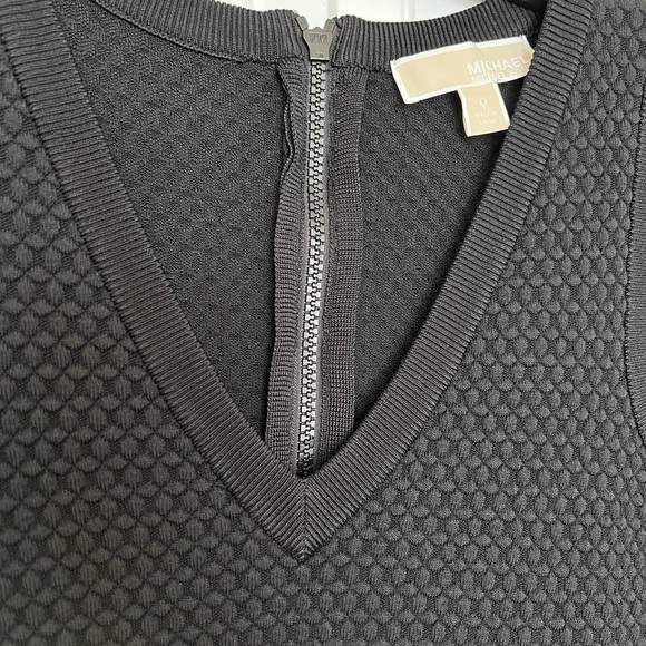 MK DRESS - Picture 3 of 4